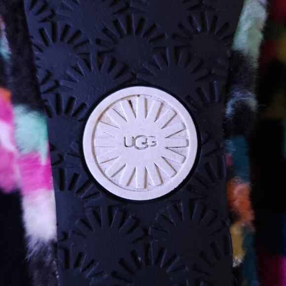 UGG Fluff Yeah Slide Check Checkerboard Plush Strap Back Size 5 Sandals Slides - Picture 13 of 13